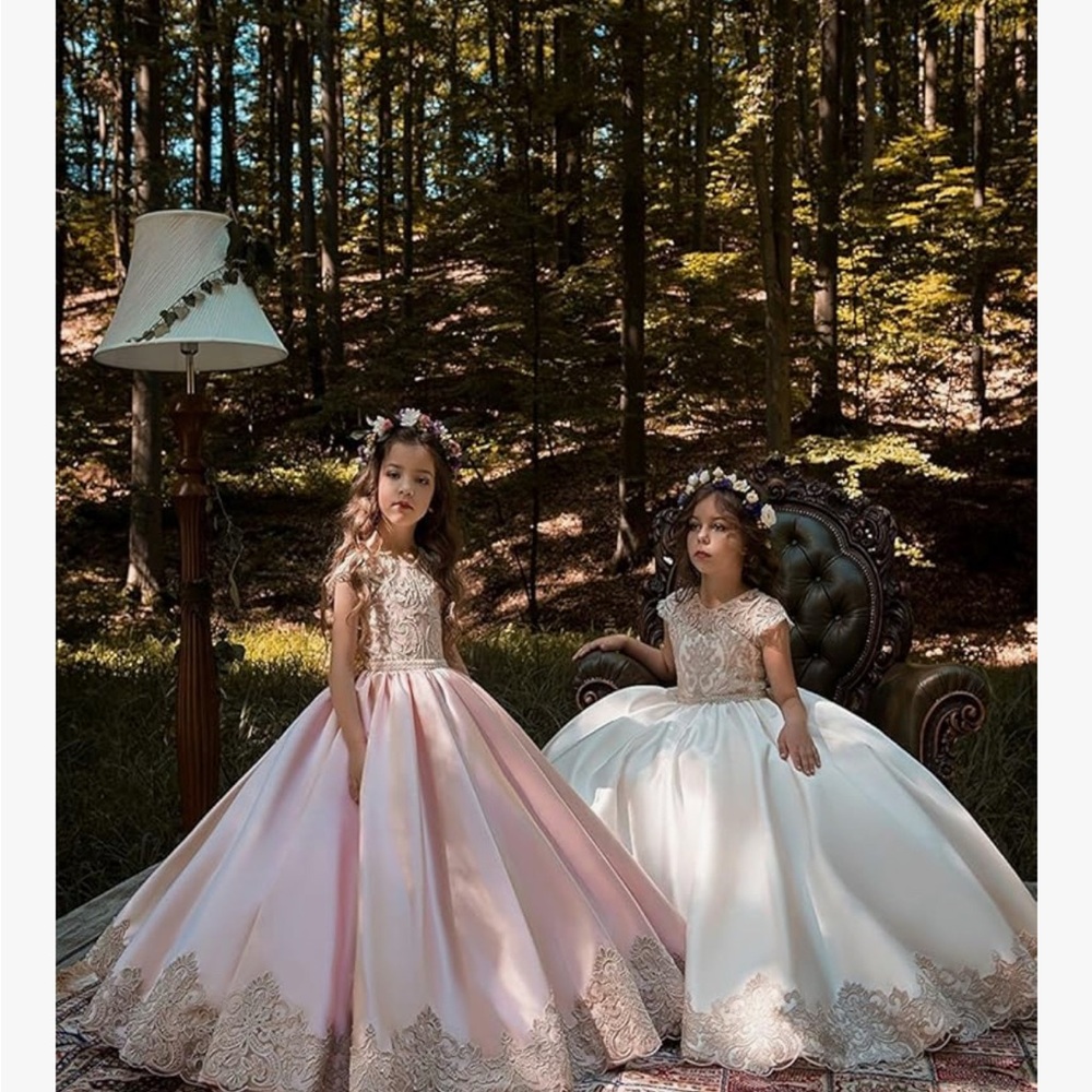 Elegant Lace Girl Dress